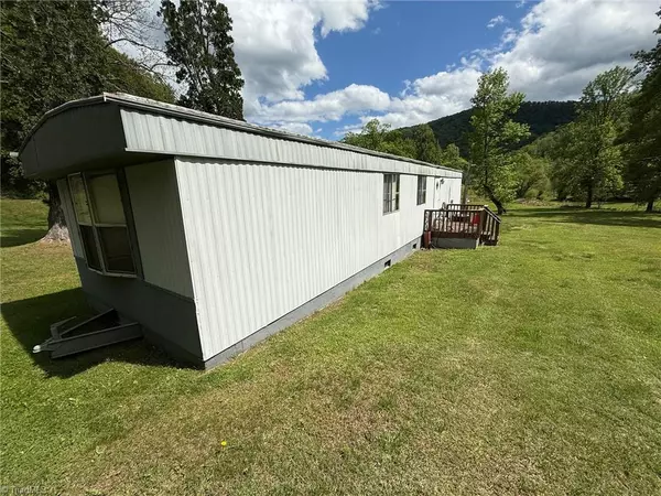 Ferguson, NC 28624,6525 Elk Creek darby RD