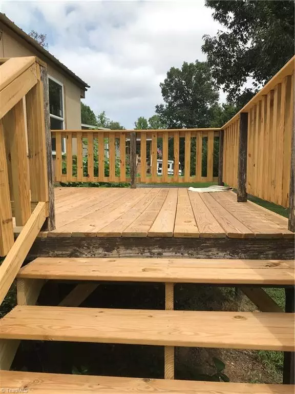 Lexington, NC 27292,366 Sherwood DR