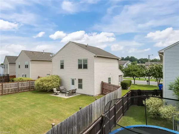 Mebane, NC 27302,913 Collington DR
