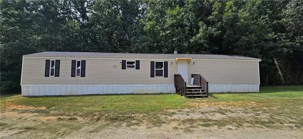 220 Avenue M, Lexington, NC 27292