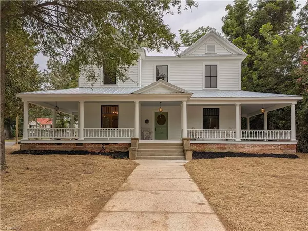 802 Lawsonville AVE, Reidsville, NC 27320