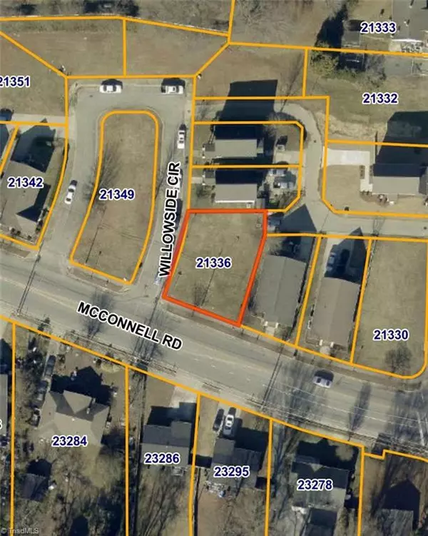 2141 McConnell RD, Greensboro, NC 27401