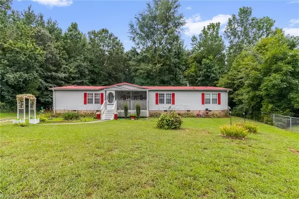 365 Brushy DR, Lexington, NC 27295