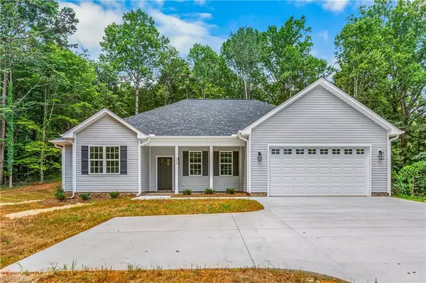 Yadkinville, NC 27055,508 Carolina AVE