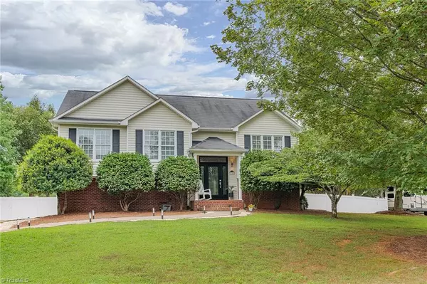 7340 Franklin RD, Lewisville, NC 27023