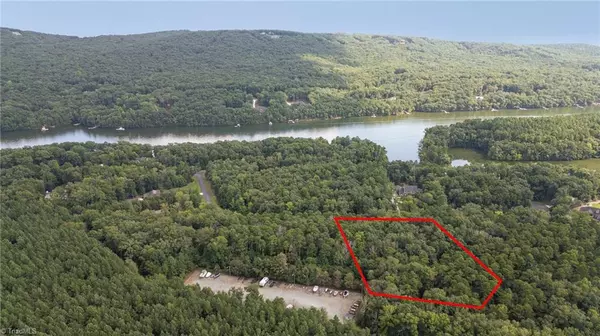 Lexington, NC 27292,288 Emerald Isle CT