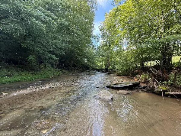 581 Elk LN, Deep Gap, NC 28618