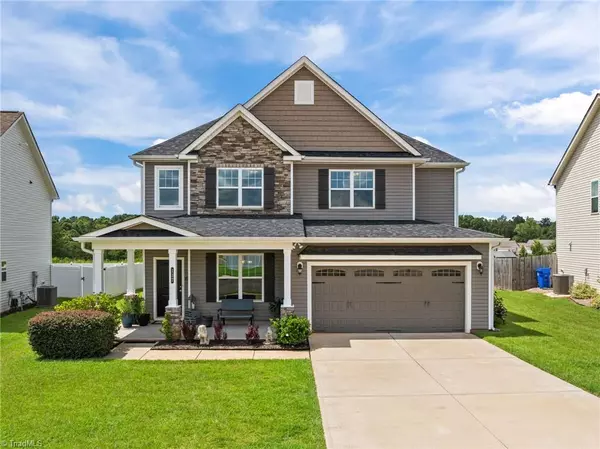 137 Campaign DR, Mebane, NC 27302