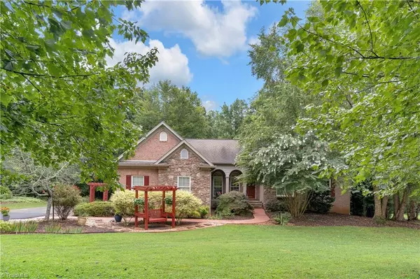 Pfafftown, NC 27040,4721 Sherborne DR