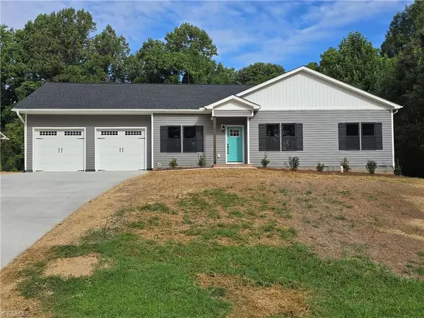 3732 Spaulding DR, Winston-salem, NC 27105