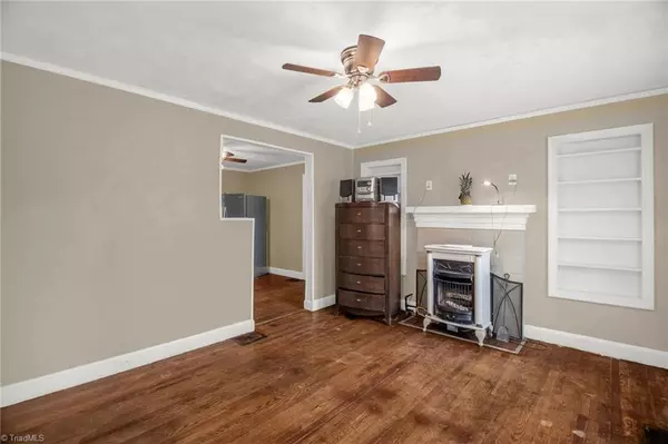High Point, NC 27262,413 Greenwood DR