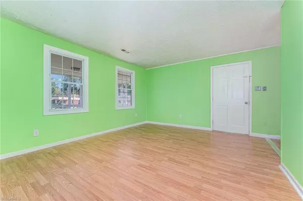 Winston-salem, NC 27105,3020 Carver School RD