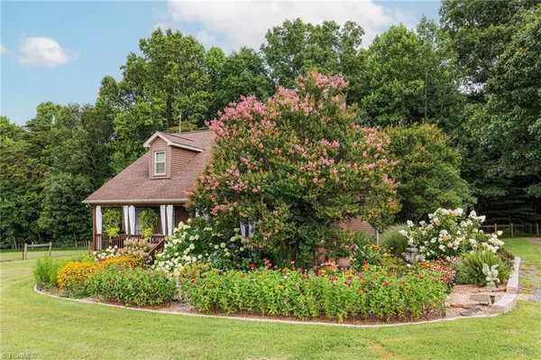 Browns Summit, NC 27214,7472 Middlestream RD