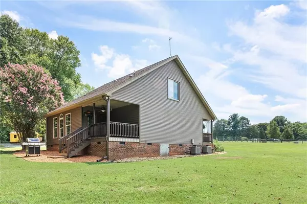 Browns Summit, NC 27214,7472 Middlestream RD