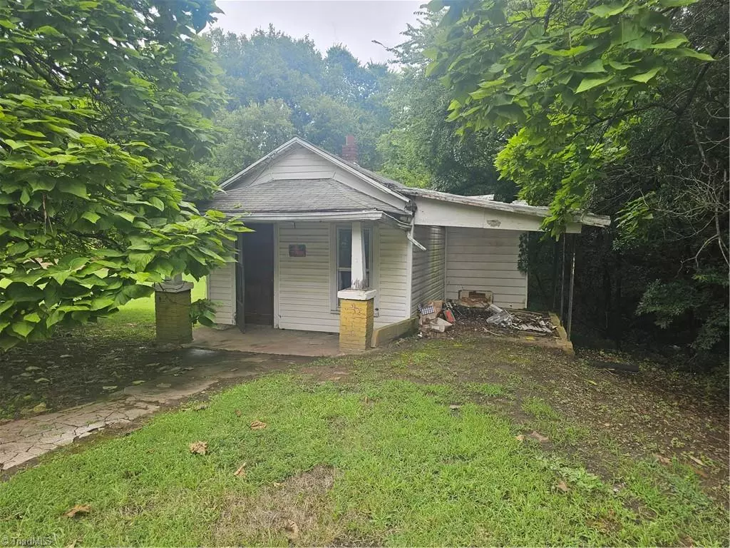 Eden, NC 27288,1011 Sharpe AVE