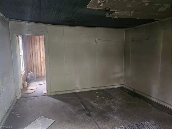 Eden, NC 27288,1011 Sharpe AVE