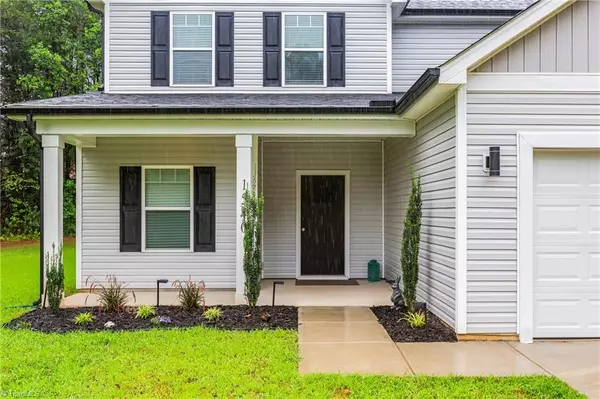Clemmons, NC 27012,1540 S Peace Haven RD