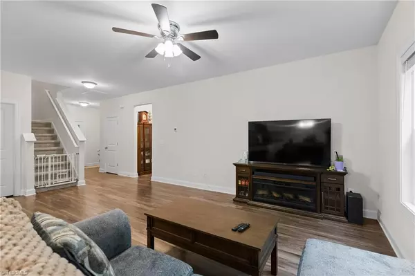 Clemmons, NC 27012,1540 S Peace Haven RD