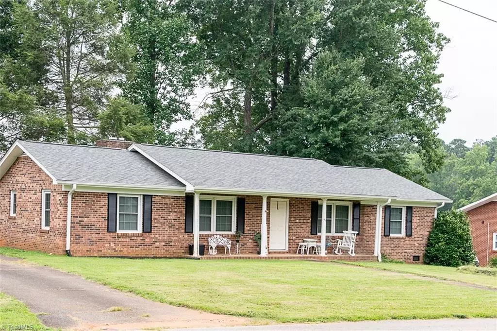 Dobson, NC 27017,415 Blessing DR