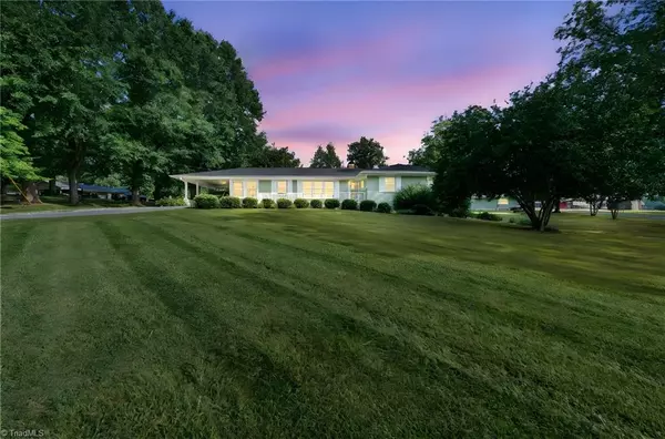 606 Spring ST, Walnut Cove, NC 27052