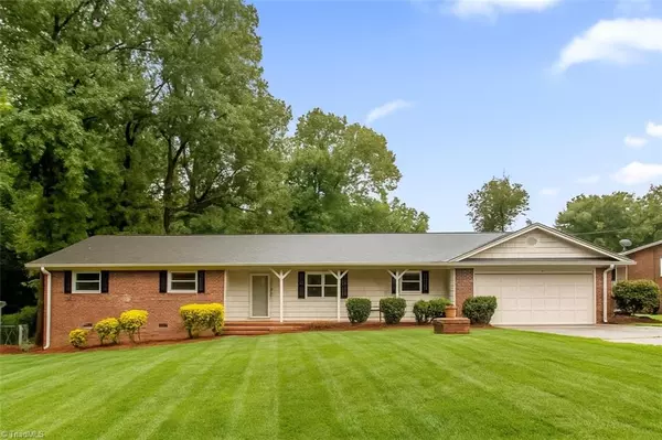 3803 Plantation DR, Greensboro, NC 27410