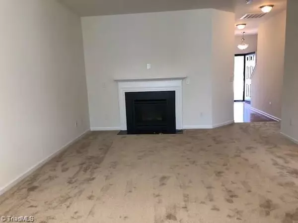 Winston-salem, NC 27103,2468 Hartfield CIR
