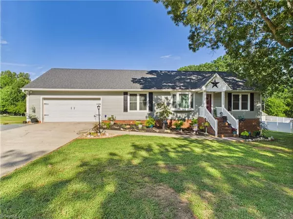 Randleman, NC 27317,403 Shaw ST