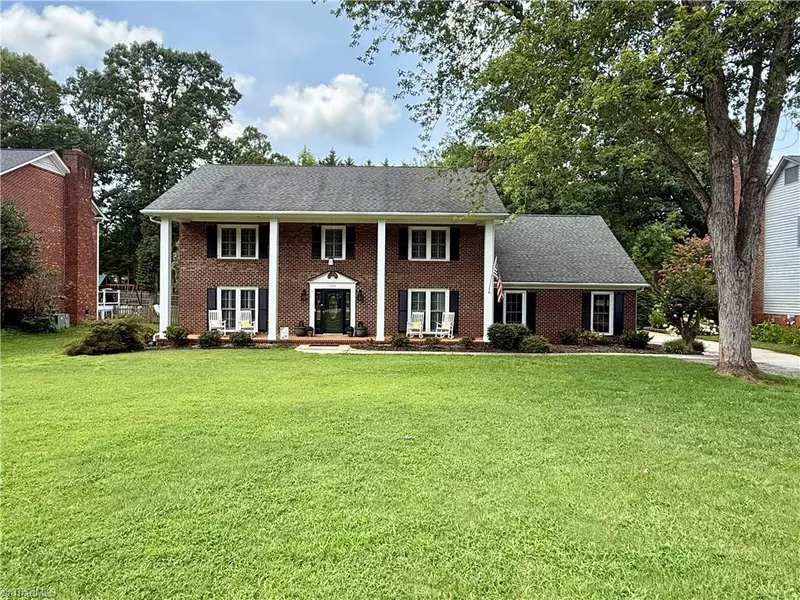 3309 Wynnewood DR, Greensboro, NC 27408