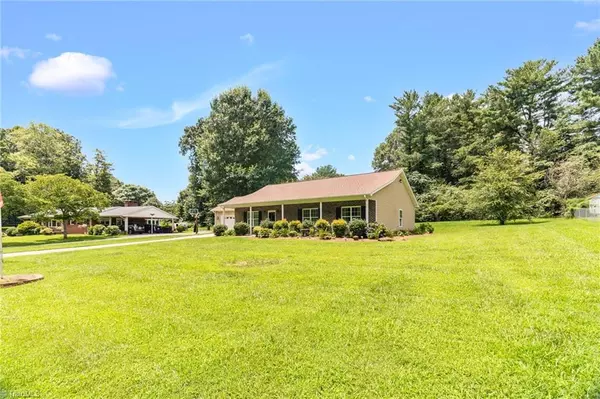 Kernersville, NC 27284,738 Korner Rock RD