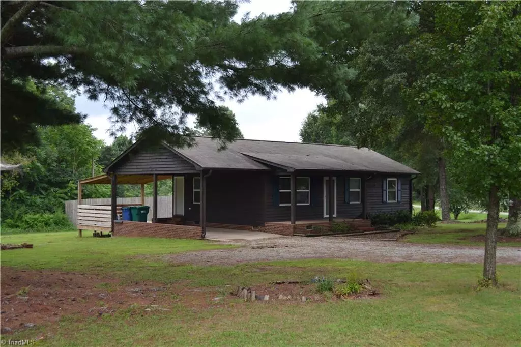 Mayodan, NC 27027,155 Oak RD