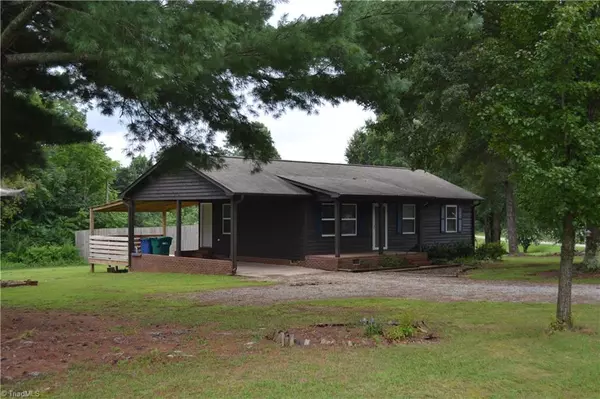 155 Oak RD, Mayodan, NC 27027