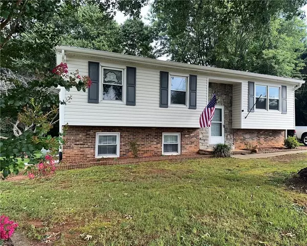 663 Mcbride RD, Mount Airy, NC 27030