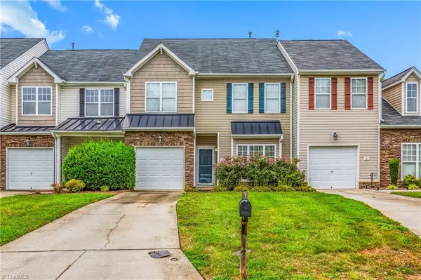Clemmons, NC 27012,136 Penry LN