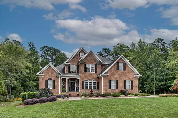 1949 Horse Carriage LN, Asheboro, NC 27205