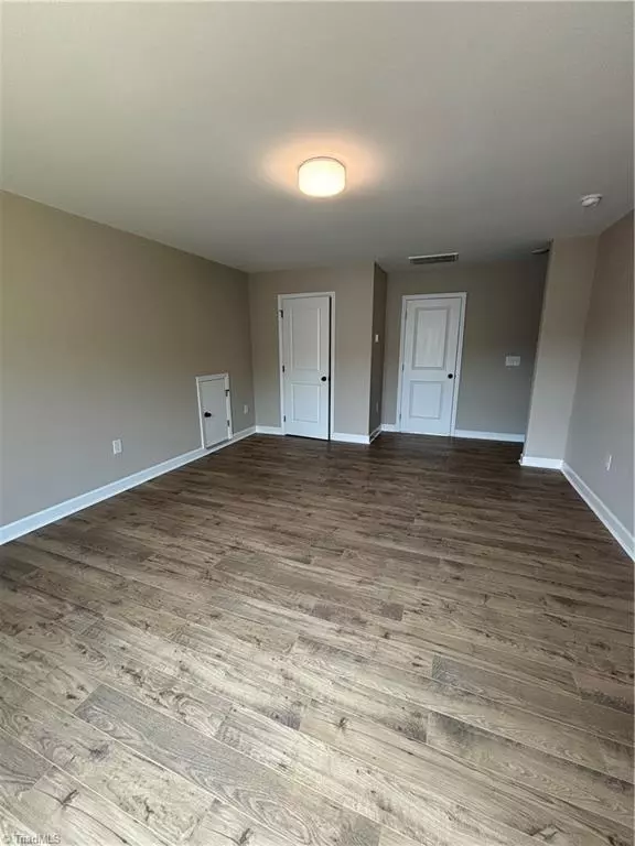 Clemmons, NC 27012,902 Beeson CT