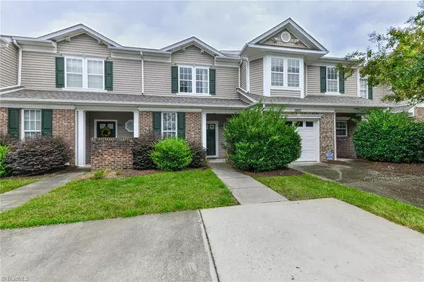 Winston-salem, NC 27104,5909 Hollow Wood CT