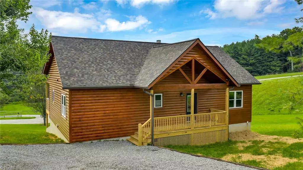 Sparta, NC 28675,394 Bear Den RD
