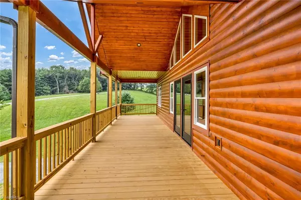 Sparta, NC 28675,394 Bear Den RD