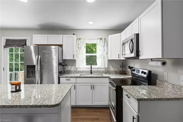 Mount Airy, NC 27030,482 Maple Hollow RD