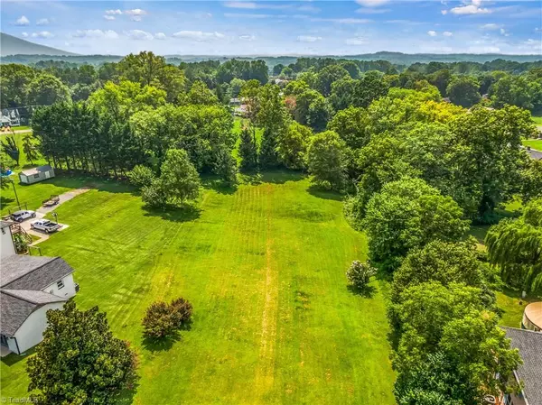 Pilot Mountain, NC 27041,528 Main ST