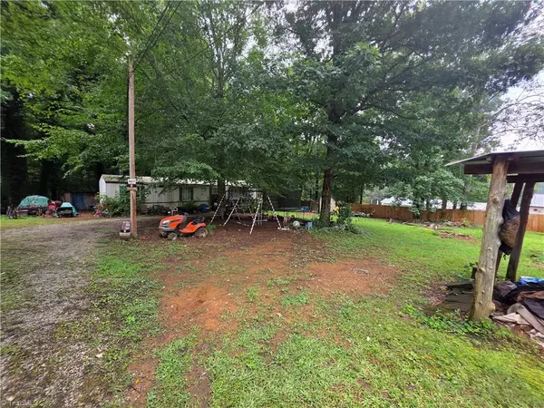 Lexington, NC 27292,255/257 Pinehaven DR