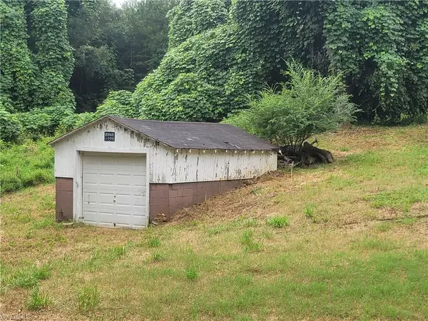 Stoneville, NC 27048,1818 Stone Mountain RD