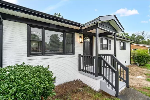 Burlington, NC 27217,639 Holly ST