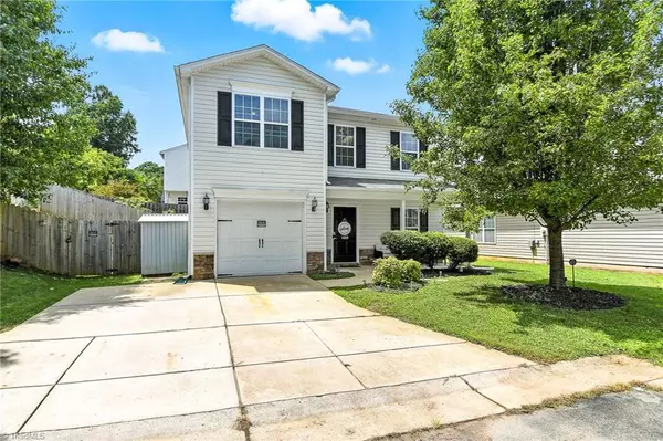 1489 Hammermill LN, Kernersville, NC 27284