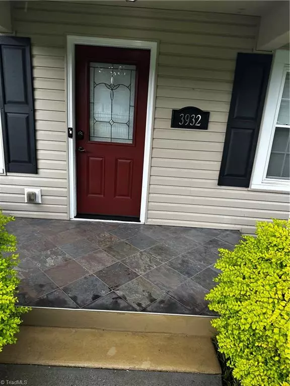 Winston-salem, NC 27107,3932 lexwin AVE