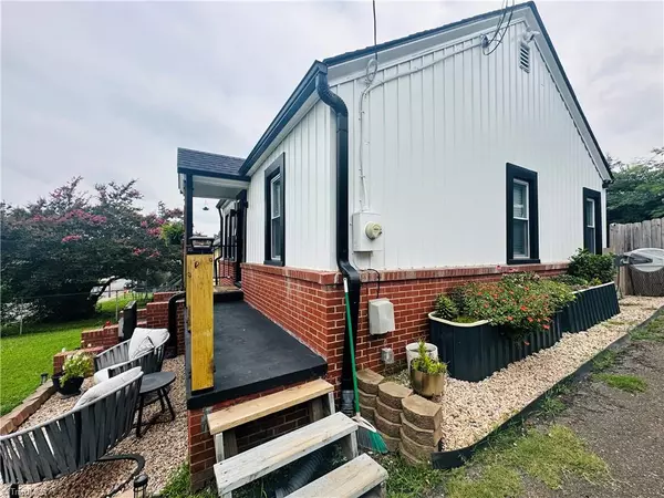 Mount Airy, NC 27030,538 Merritt ST