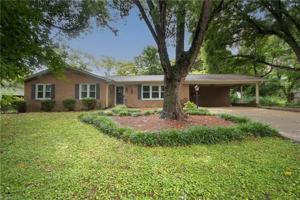 Statesville, NC 28625,320 Toria DR