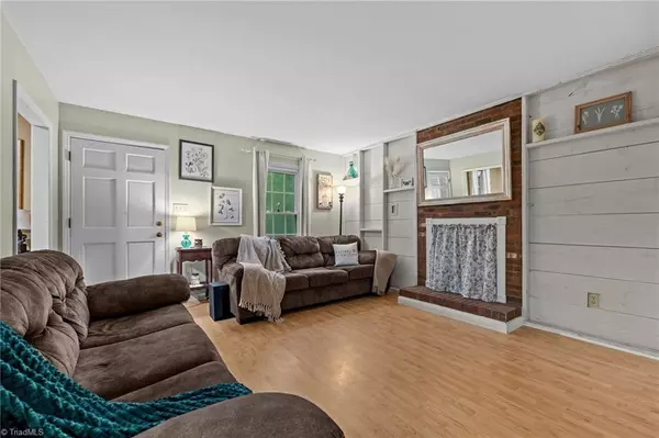 Julian, NC 27283,5403 Newland DR