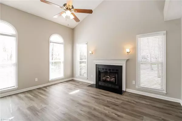 Winston-salem, NC 27127,2001 Moss Brook CT