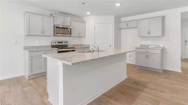 Mocksville, NC 27028,176 Big Laurel DR